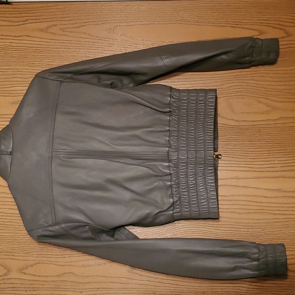 Jacket - Picture 5 of 7